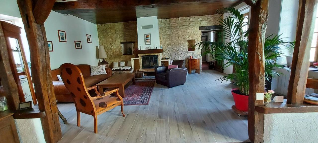 Au Relais De Chaussy Bed & Breakfast Eksteriør bilde